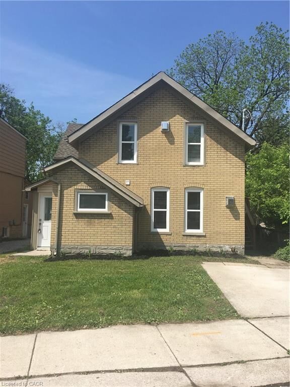 Property Photo: 109 Waterloo Street 2 ON N2H 3V5