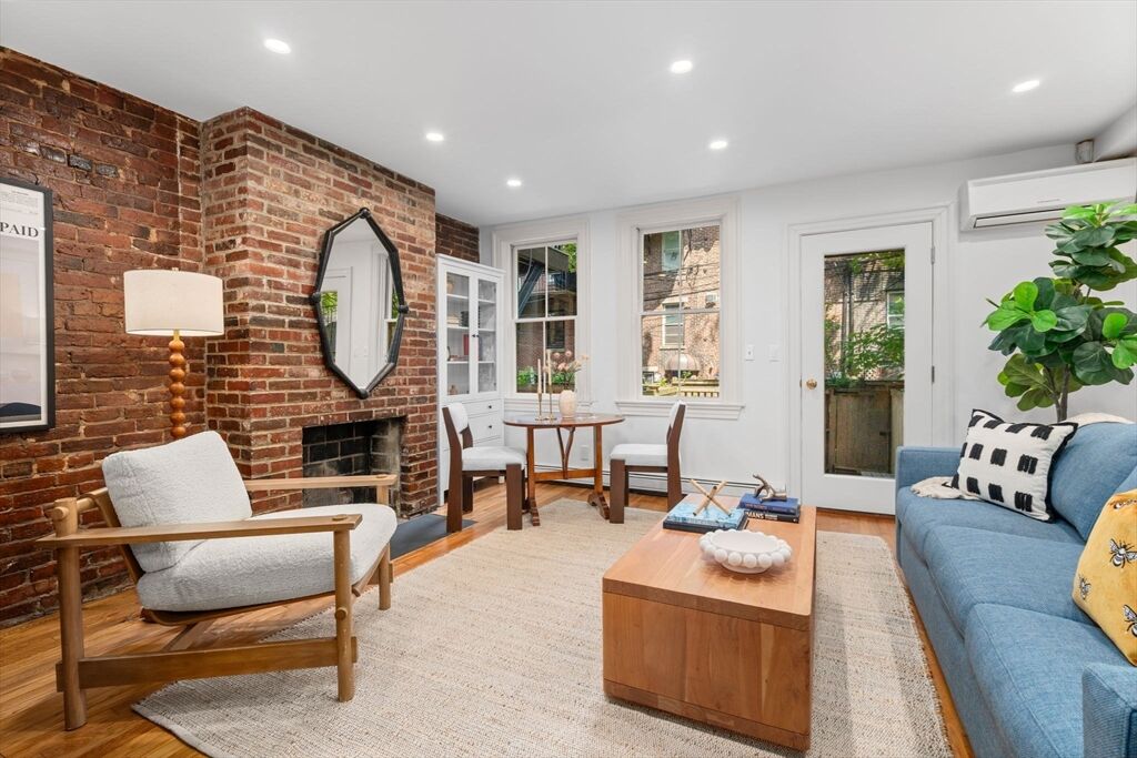 Property Photo:  37 Appleton Street 1  MA 02116 