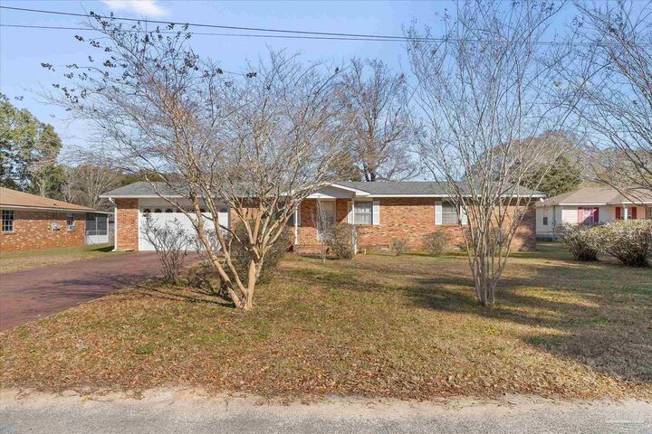 Property Photo:  8710 Frieston Ave  FL 32534 