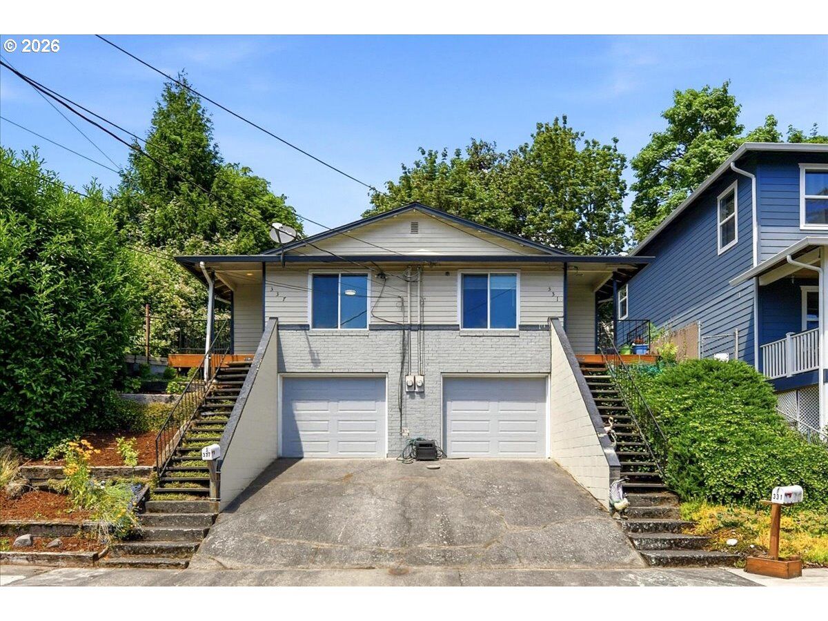 Property Photo: 331 NW 14th Ave WA 98607