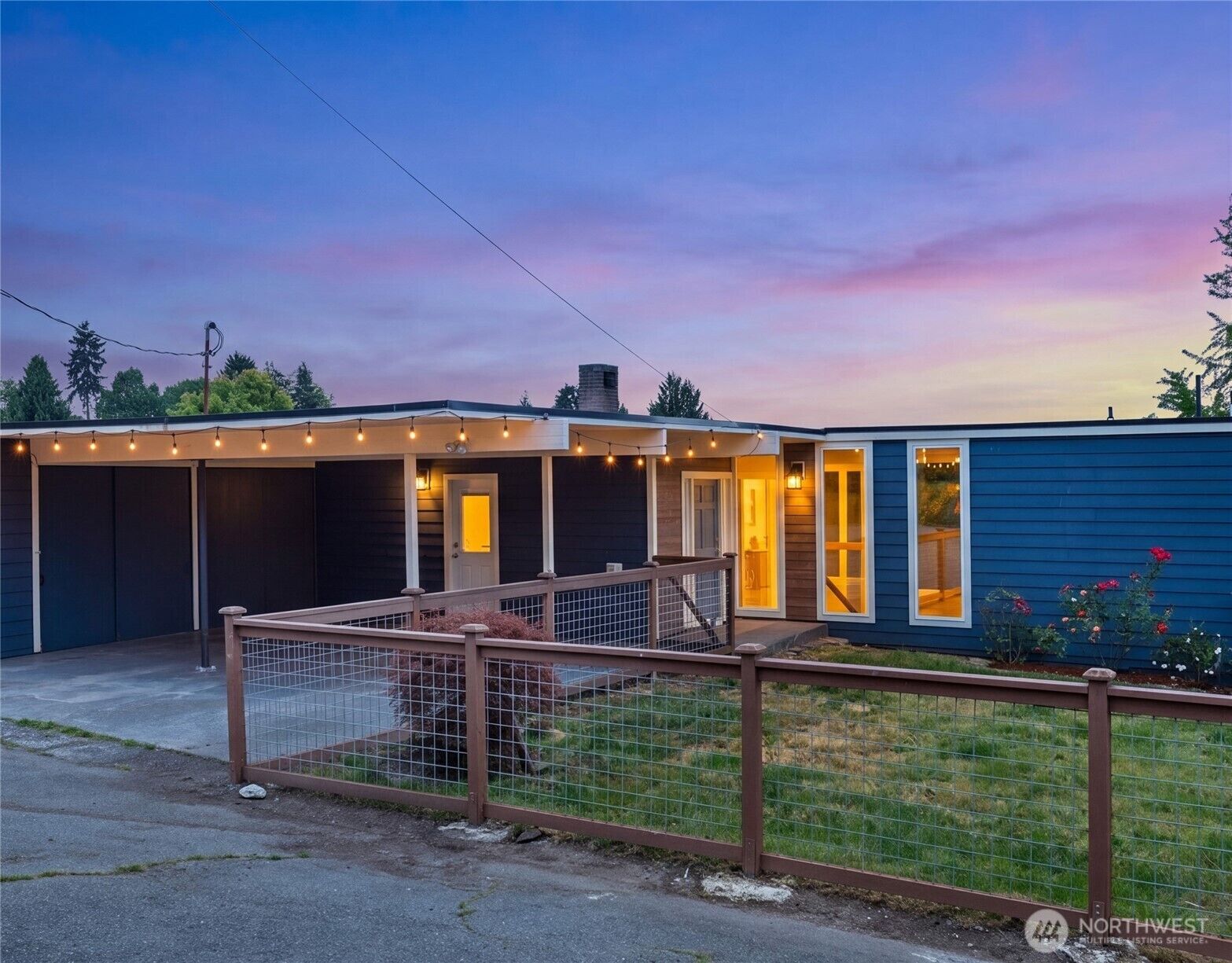 Property Photo: 3511 S Thistle Street WA 98118