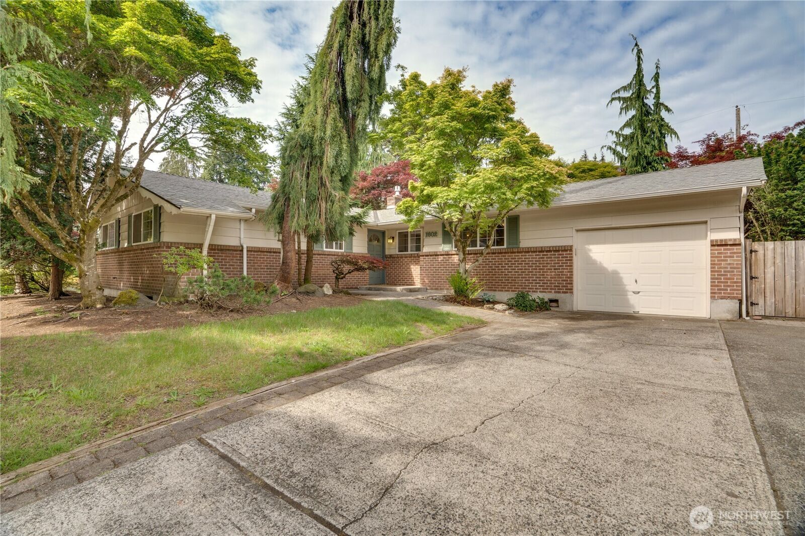 Property Photo: 1602 S Winnifred Street WA 98465