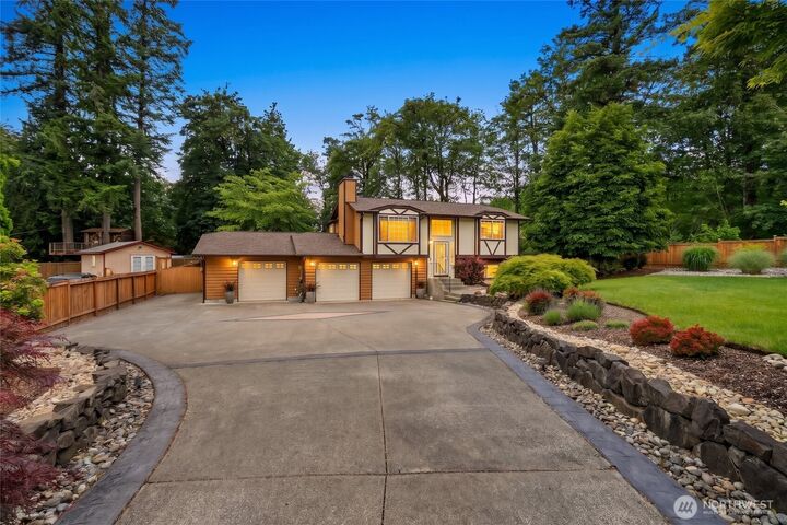 Property Photo: 32007 226th Avenue SE WA 98042