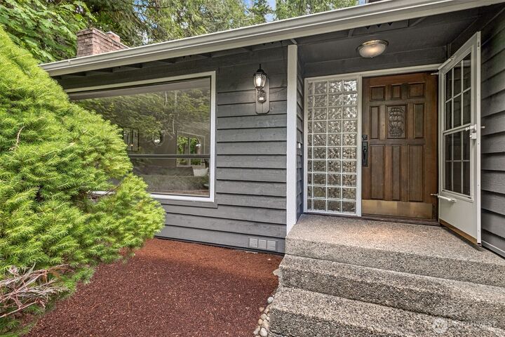 Property Photo: 26055 SE 152 Street WA 98027
