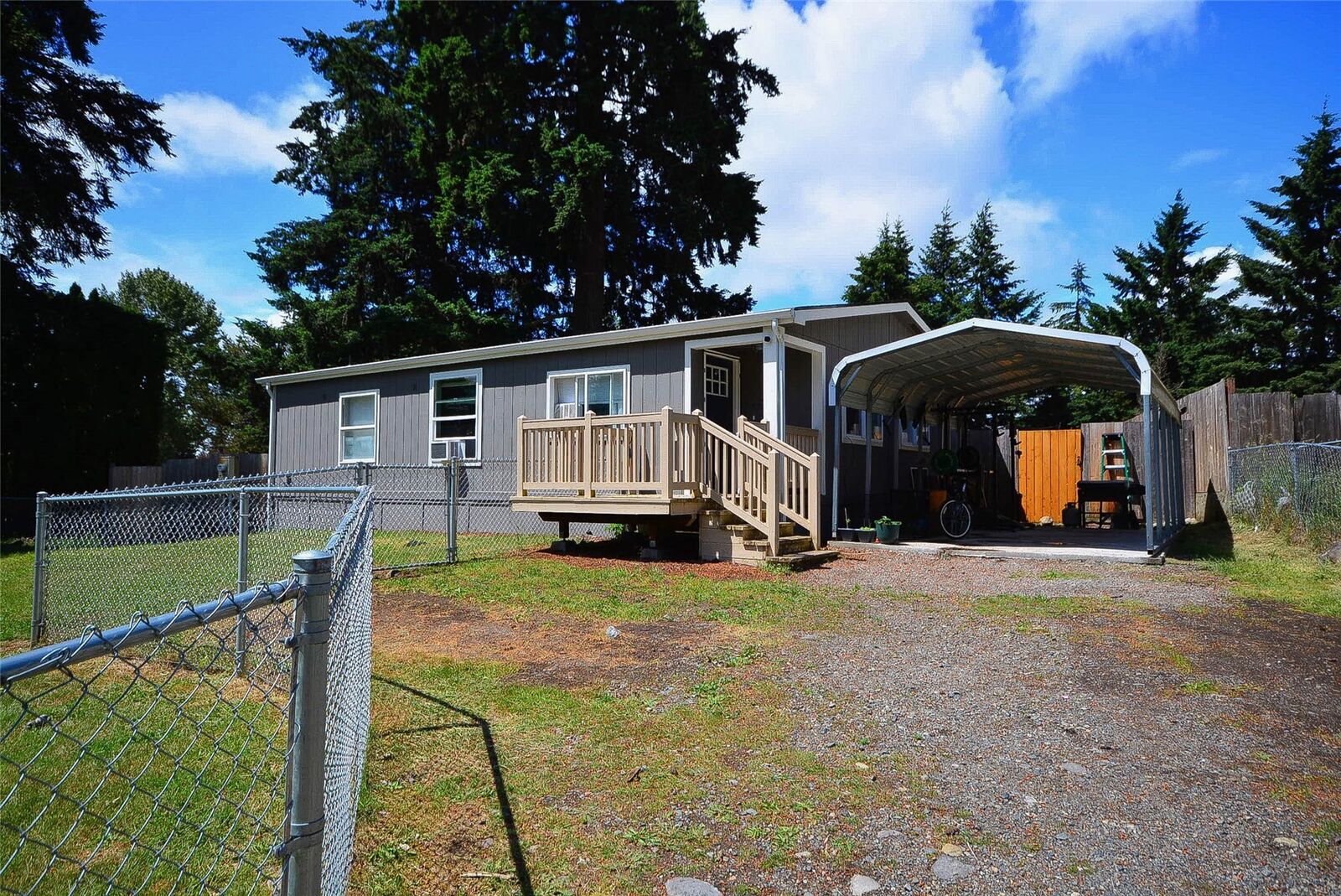 Property Photo:  8917  Mulberry Court SE  WA 98597 