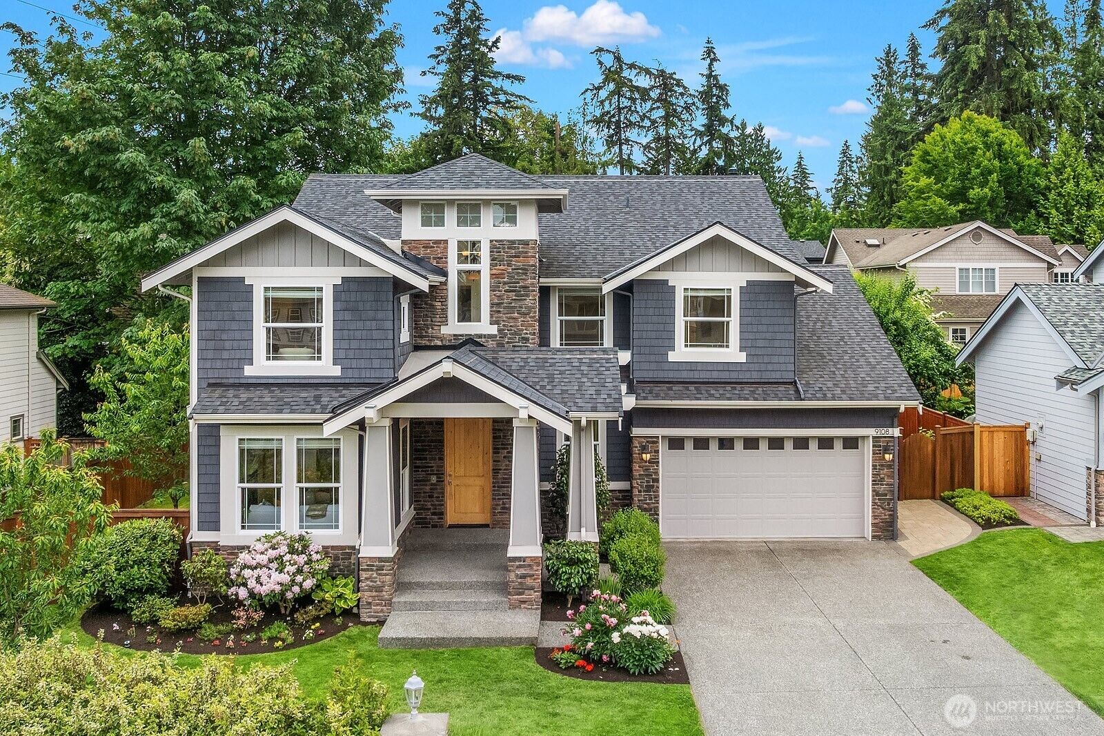 Property Photo:  9108  124th Avenue NE  WA 98033 