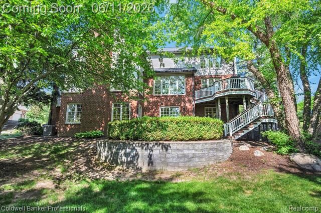 Property Photo: 1399 Pebble Ridge Drive MI 48307