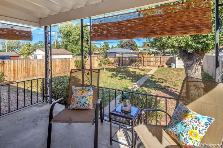 Property Photo:  3300 Bellaire Street  CO 80207 