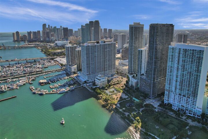 Property Photo: 1750 N Bayshore Dr 3802 FL 33132
