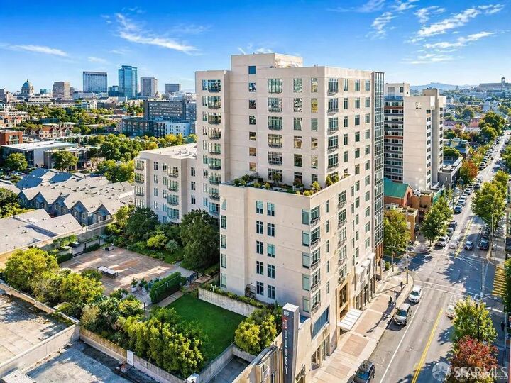 Property Photo:  1310 Fillmore Street Ph2e  CA 94115 