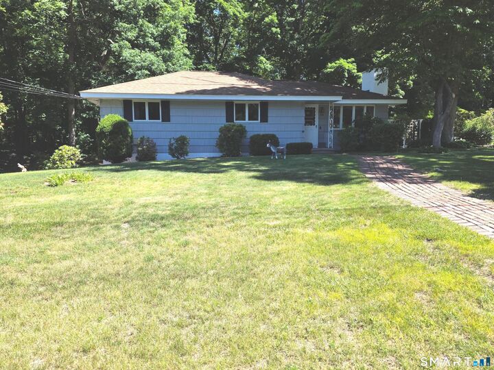 Property Photo:  54 Hemlock Ridge  CT 06410 