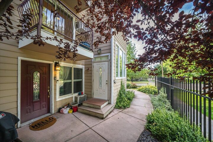Property Photo: 215 S Chestnut St WA 99201