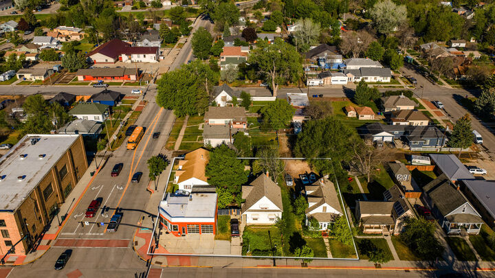 Property Photo: 902 N Main Street WY 82801