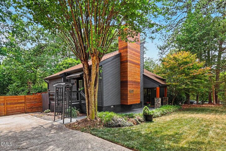 Property Photo: 1605 Lakepark Drive NC 27612