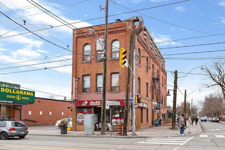Property Photo:  1347 Queen Street W  ON M6K 1L8 