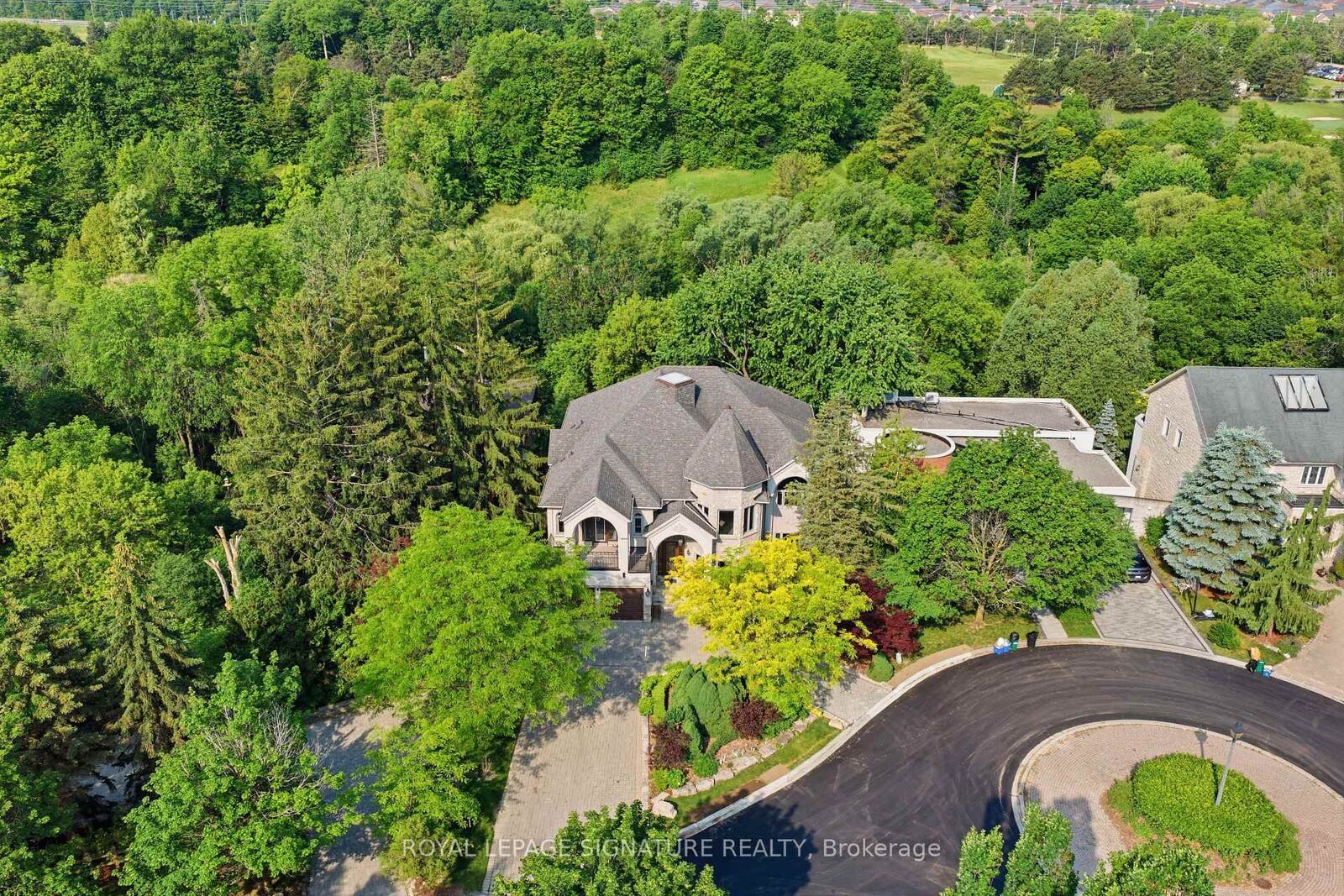 Property Photo: 217 Garden Avenue ON L4C 6L8
