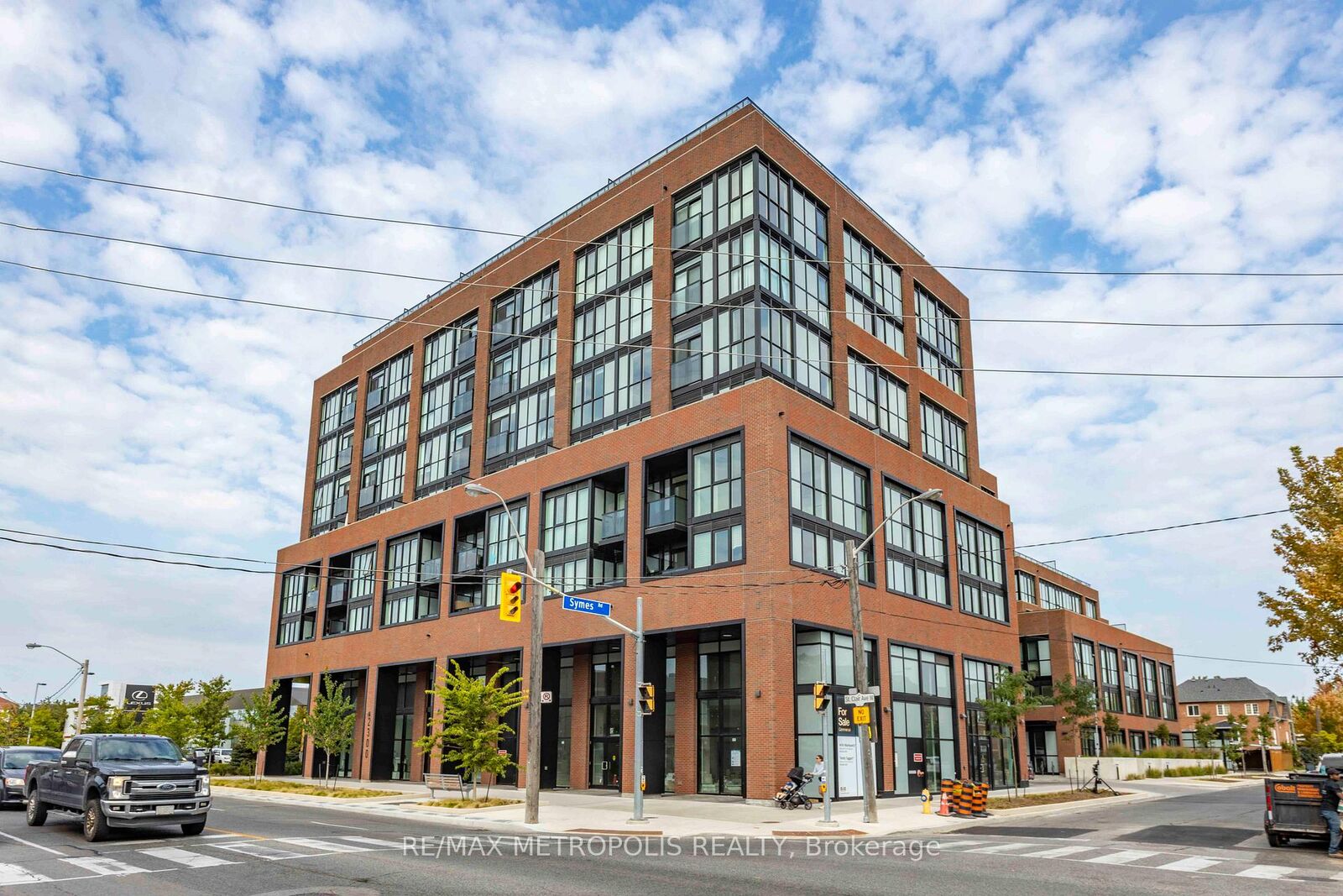 Property Photo: 2300 St Clair Avenue W 407 ON M6N 0B3