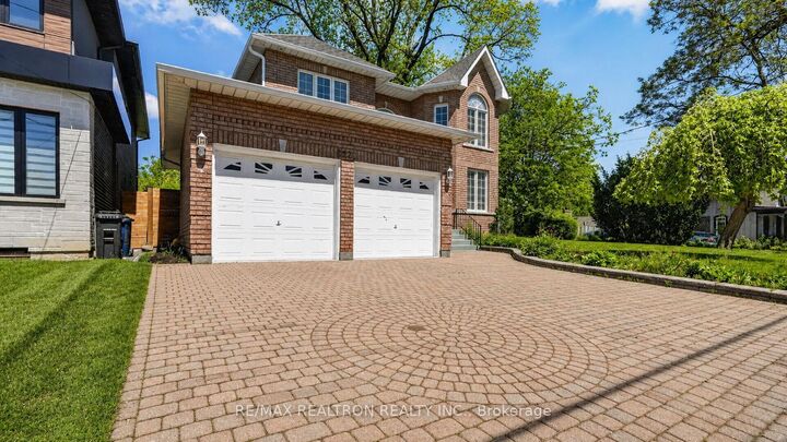 Property Photo: 6270 Kingston Road ON M1C 1K9