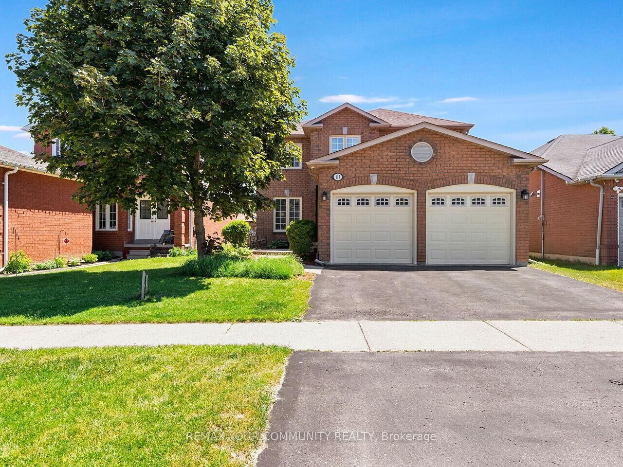 Property Photo: 117 Apple Blossom Boulevard ON L1C 4T8