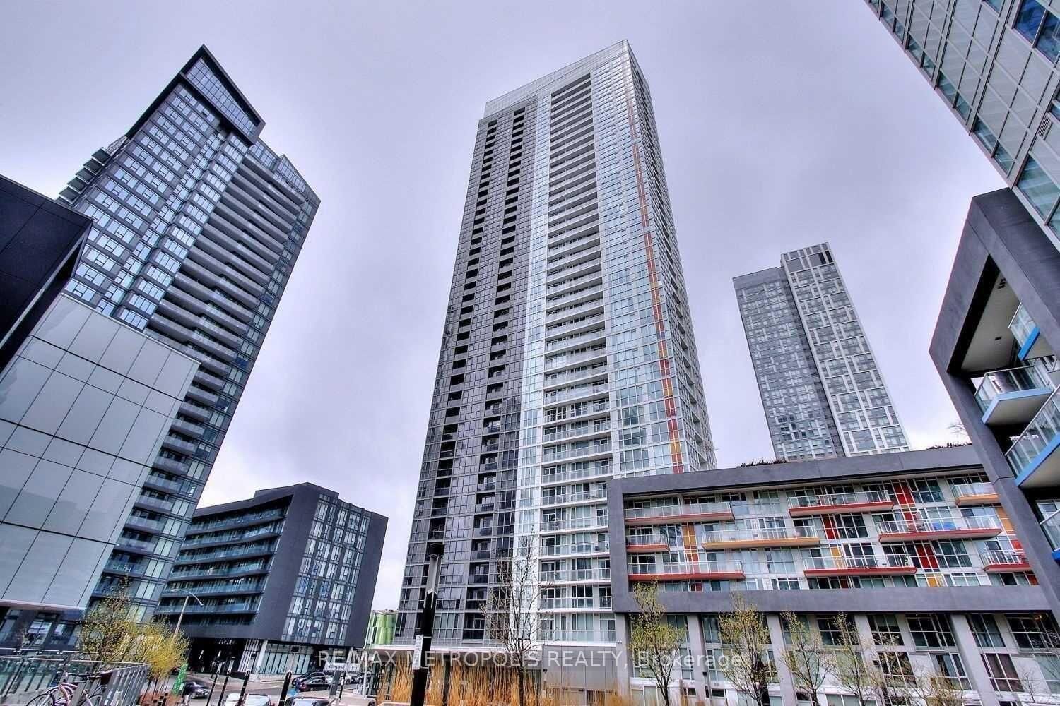 Property Photo:  85 Queens Wharf Road 516  ON M5V 0J9 