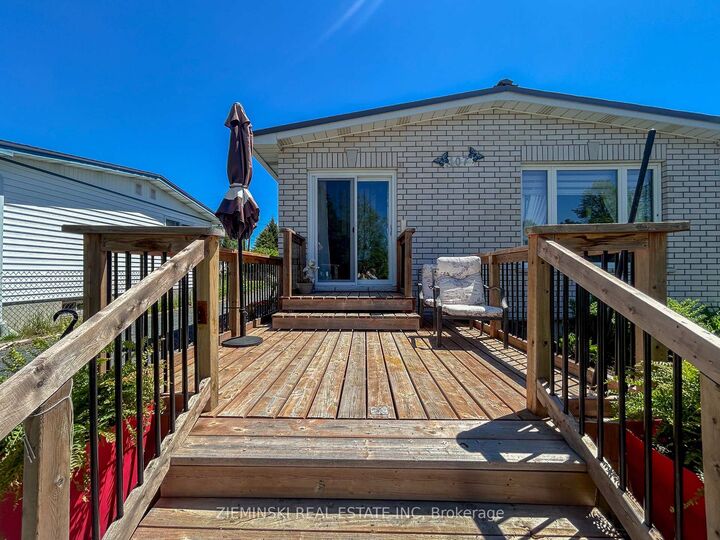 Property Photo:  107 New Circle Place  ON P0K 1E0 