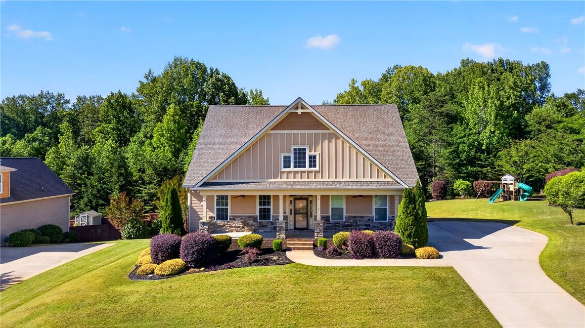 Property Photo: 6 Setting Sun Lane SC 29690