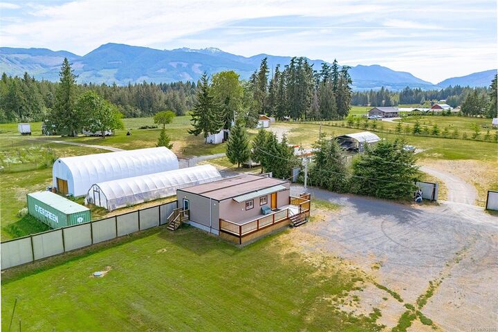 Property Photo: 3044 Alberni Hwy BC V9K 1X3