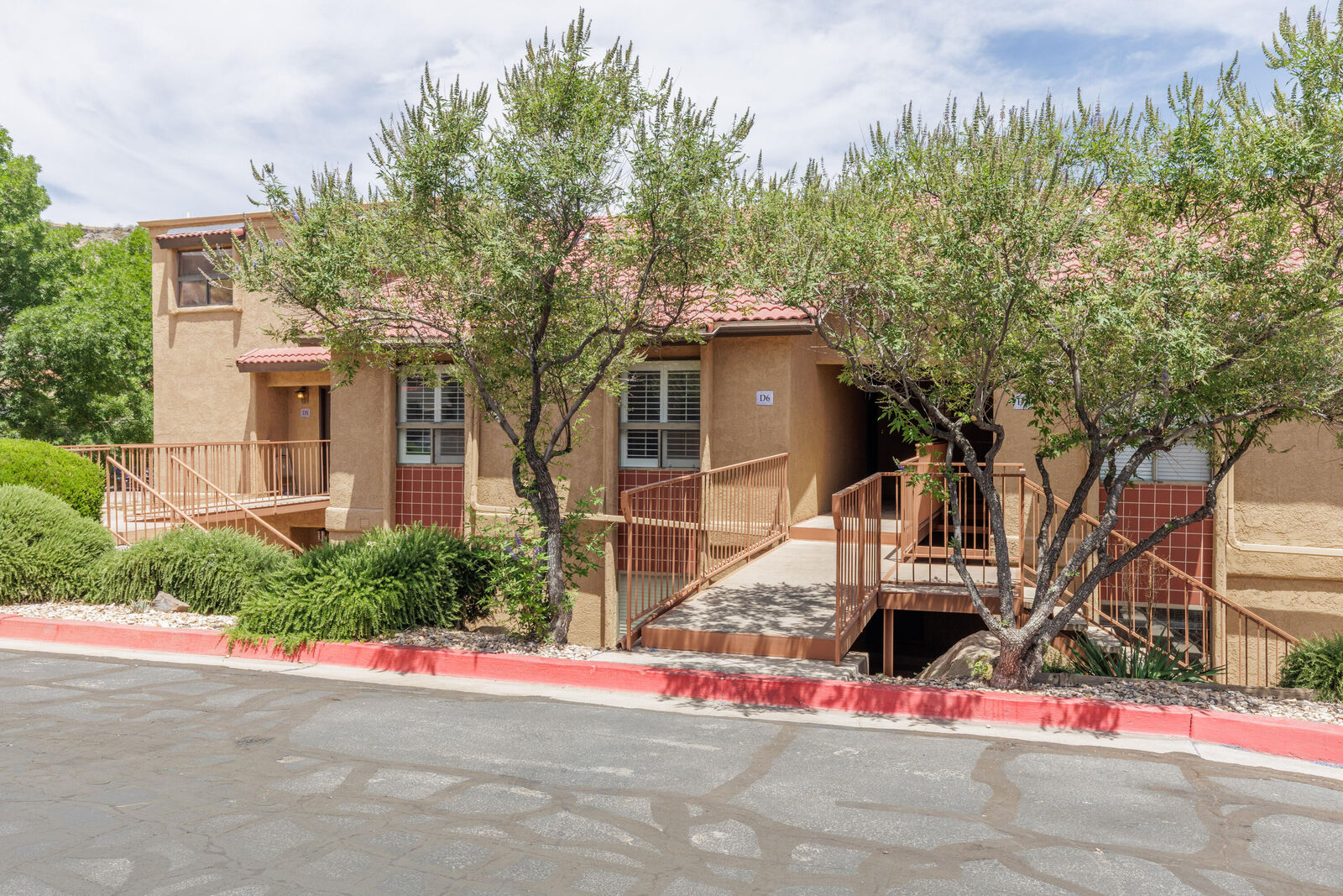 Property Photo:  161 W 950 S D6  UT 84770 