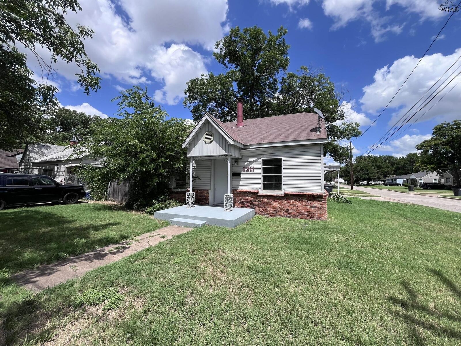 Property Photo:  2211 Bridwell Street  TX 76302 