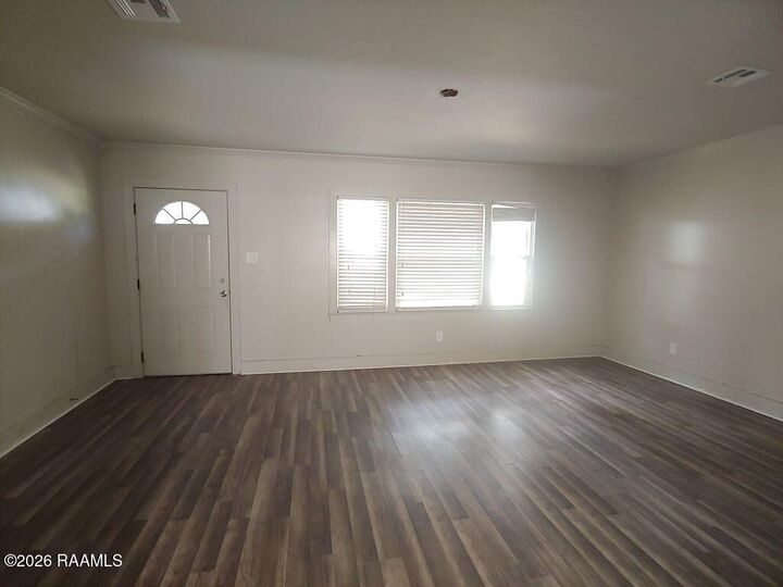 Property Photo: 606 McIlhenny Street LA 70563