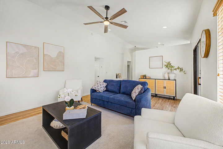 Property Photo:  907 W Barbados Drive  AZ 85233 