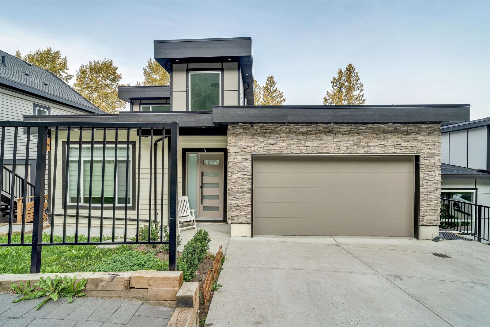 Property Photo: 5988 Lindeman Street 4 BC V2R 6C1