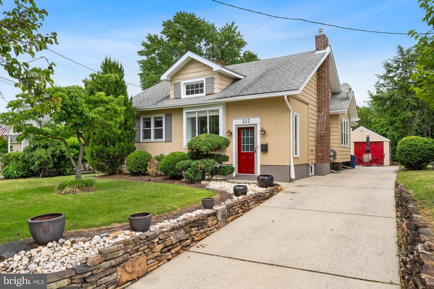 Property Photo: 222 Guilford Avenue NJ 08108
