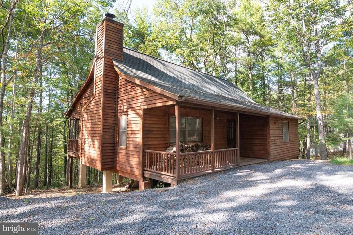Property Photo: 206 Dale VA 22810