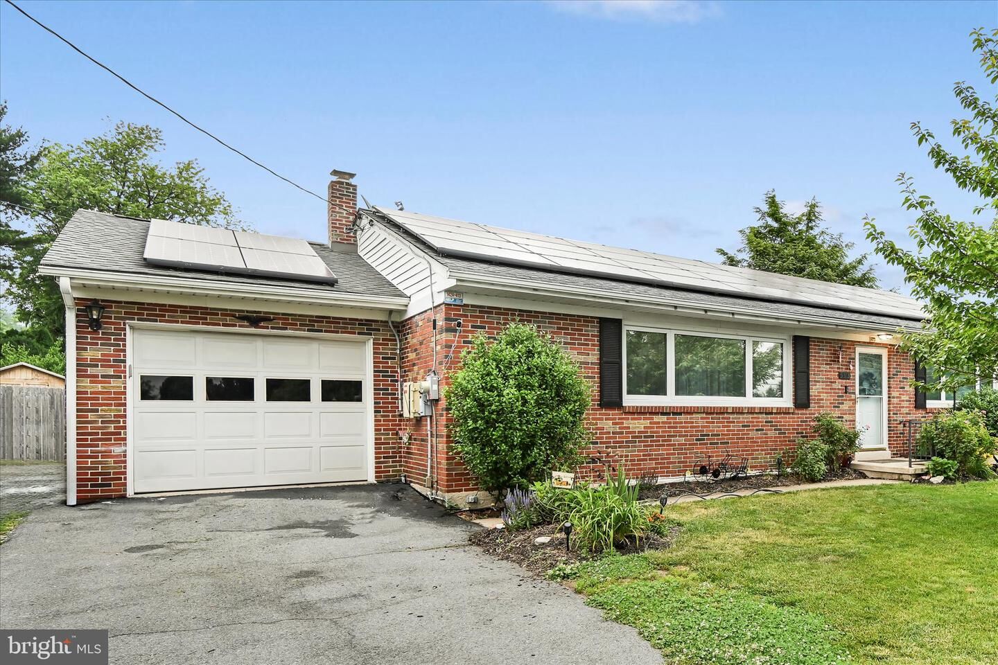 Property Photo:  593 Mull Avenue  PA 19533 