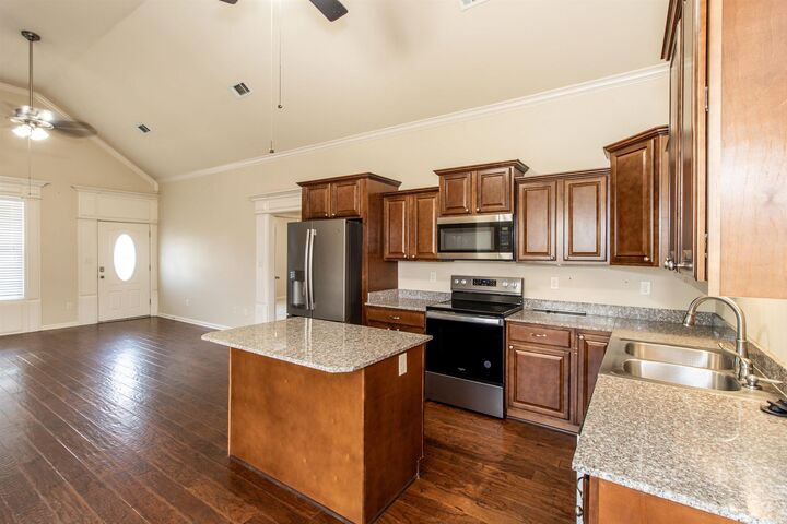 Property Photo:  601 Adams Vineyard Drive  AR 72015 