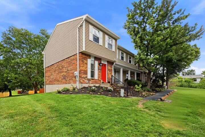 Property Photo: 2868 Millbank Row OH 45039
