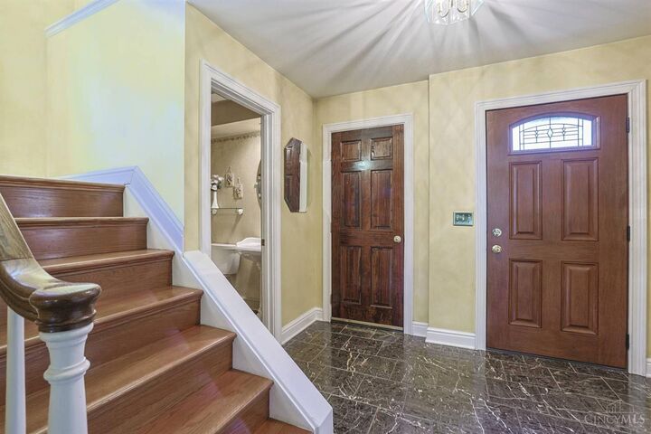 Property Photo: 1081 Oysterbay Drive OH 45255