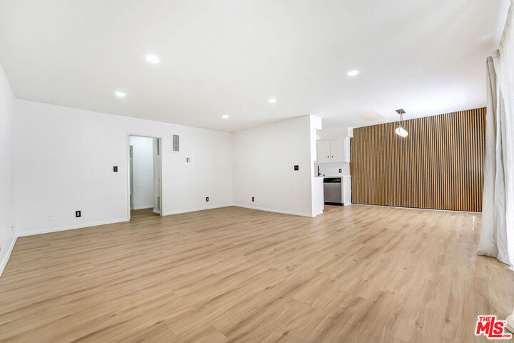 Property Photo: 1044 9th St CA 90403