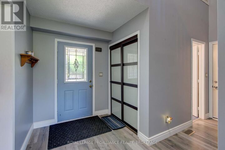 Property Photo:  1078 Lombardy Street  ON K7M 8M6 