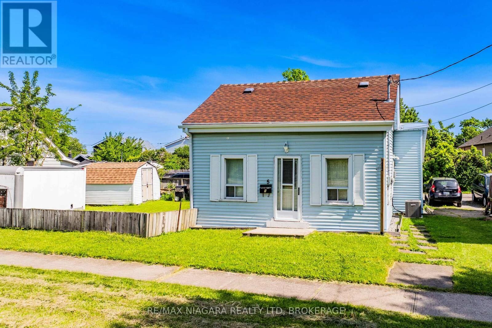 Property Photo:  5 Birch Street  ON L2P 2B5 
