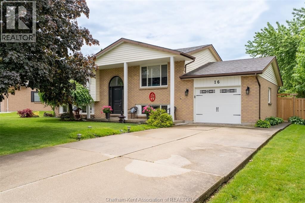 Property Photo:  16 Mango Lane  ON N0P 1A0 