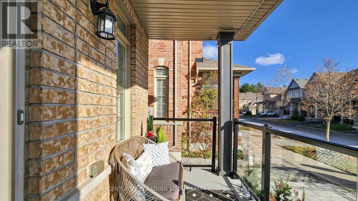 Property Photo:  1574 Edgecroft Drive  ON L1V 2P8 