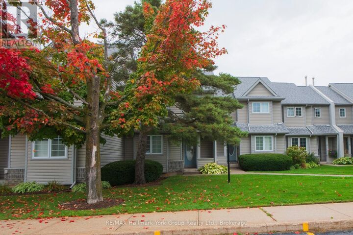 Property Photo:  162 Settlers Way 49  ON L9Y 0M4 