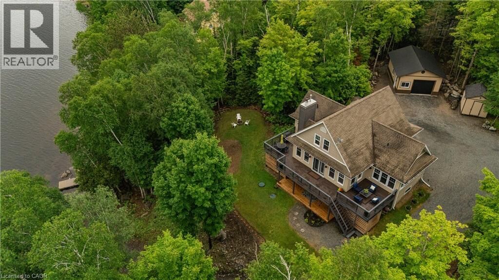 Photo de la propriété: 780 Stanrock Road ON P5A 2S9