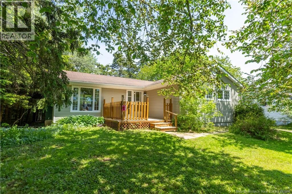 Property Photo:  21 Pleasant Street  NB E4L 4E7 