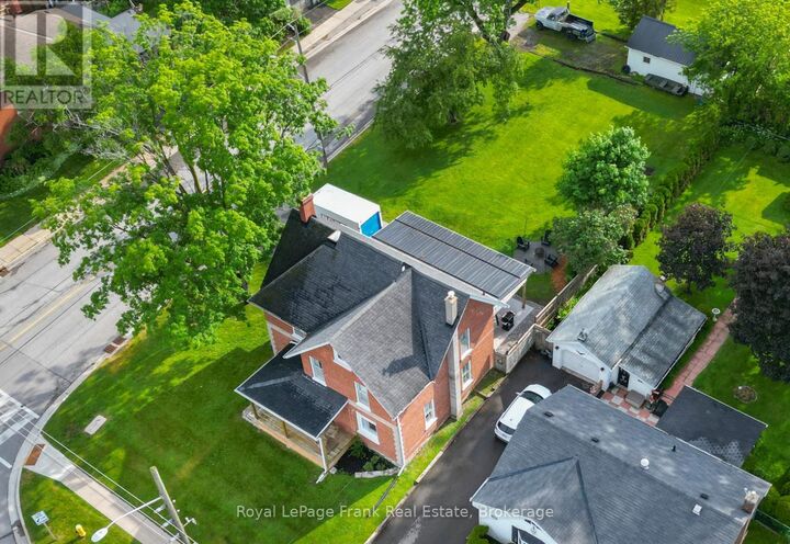 Property Photo:  15578 Simcoe Street  ON L9L 1M2 