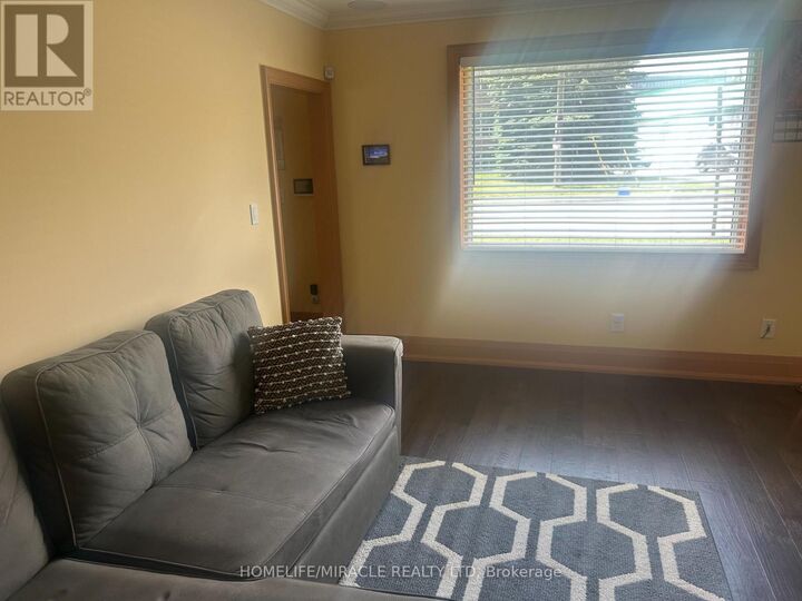 Property Photo:  31 Bowman Street  ON L8S 2T4 