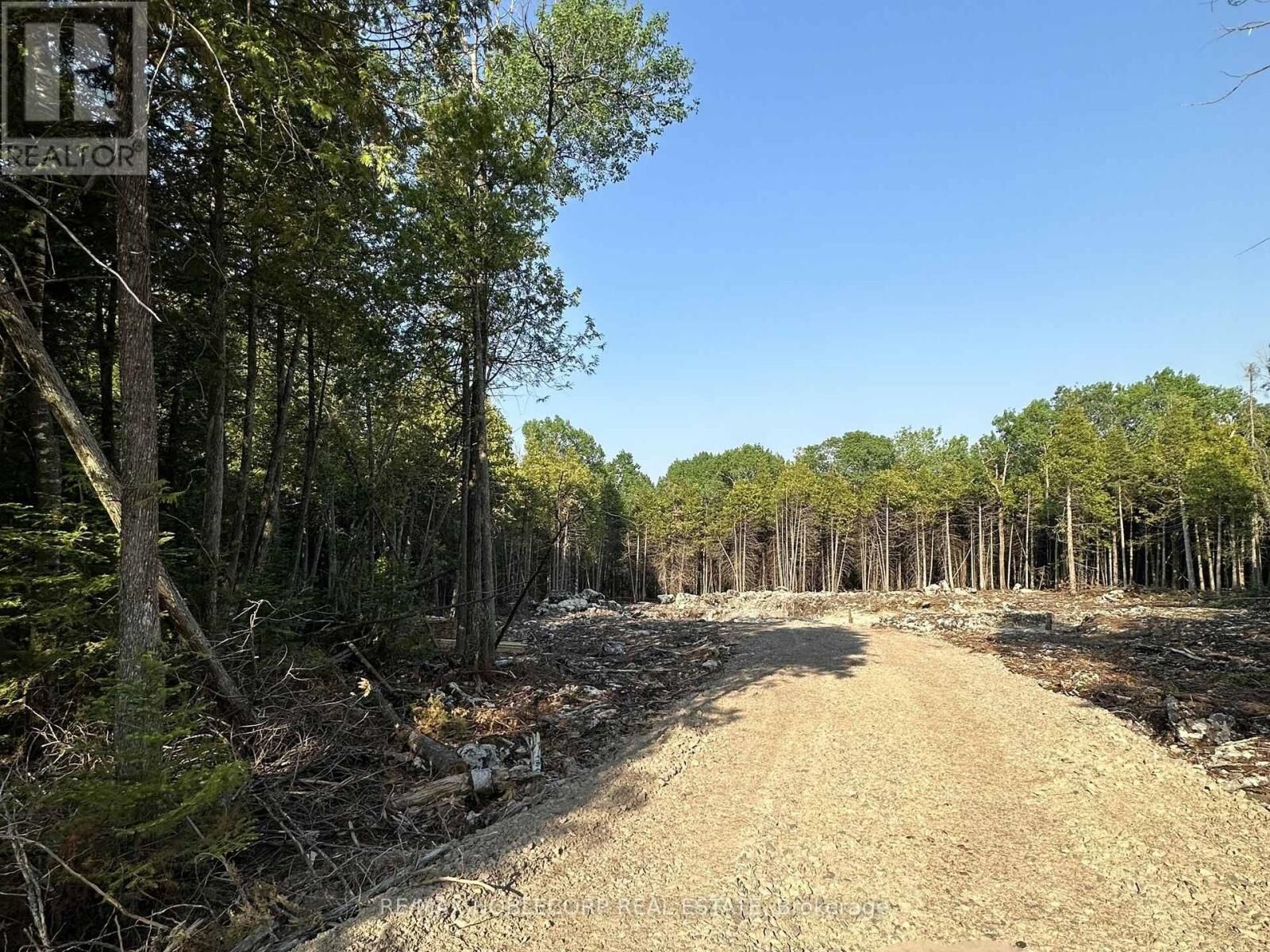Property Photo:  42 Trillium Crossing  ON N0H 1W0 