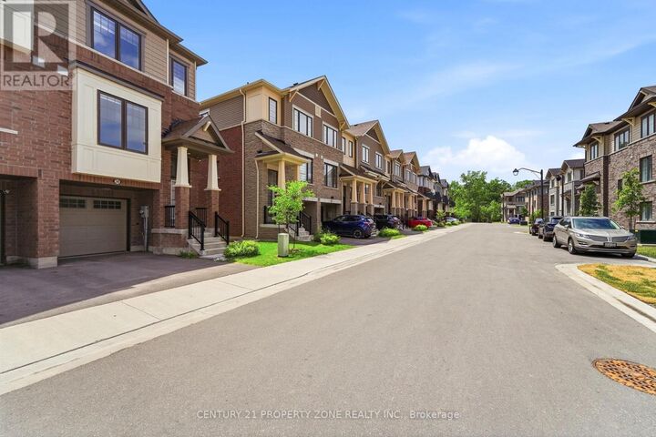Property Photo:  185 Bedrock Drive 36  ON L8J 0M5 